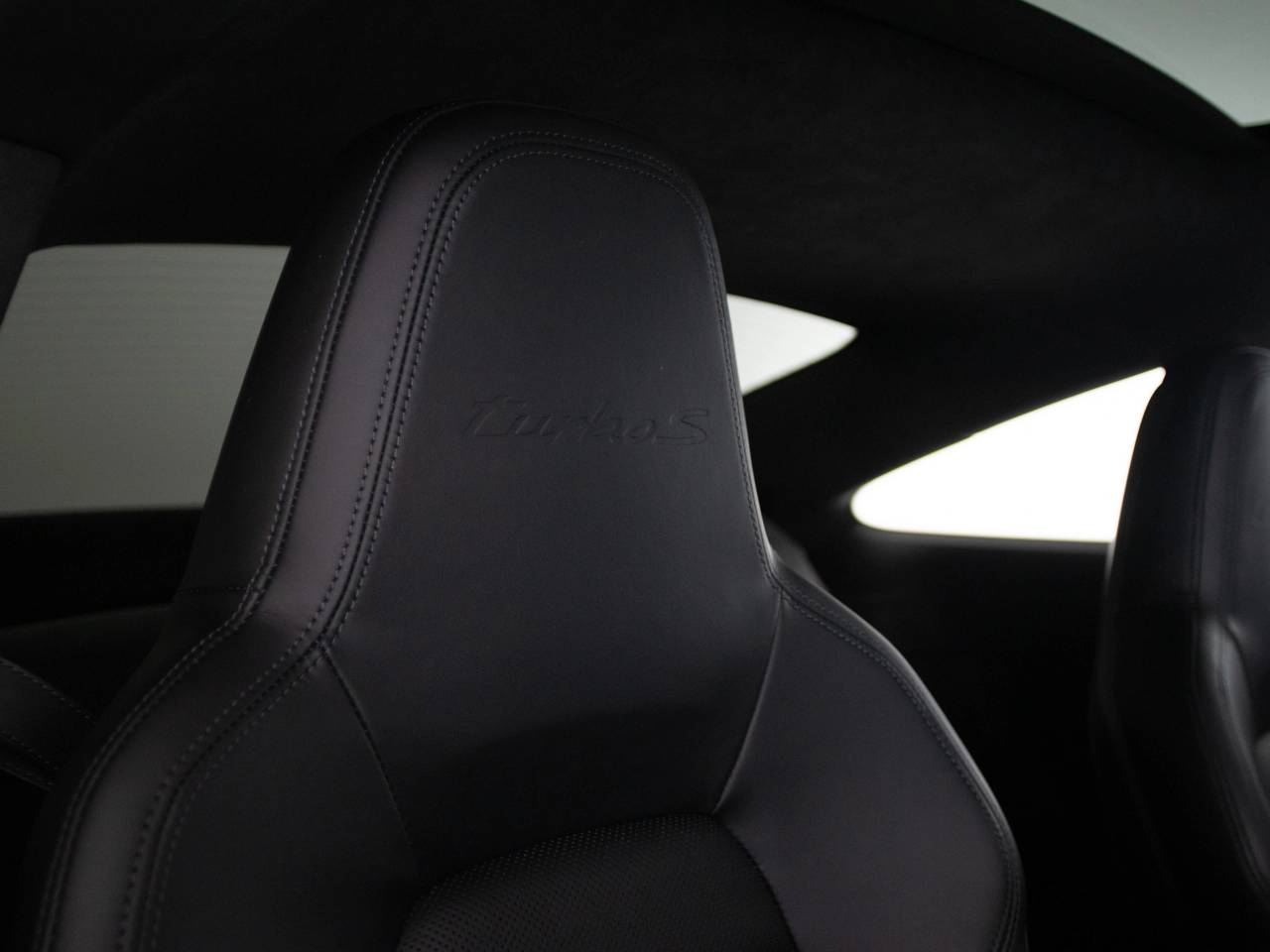 911 (992) TURBO S PDK (2) image 39