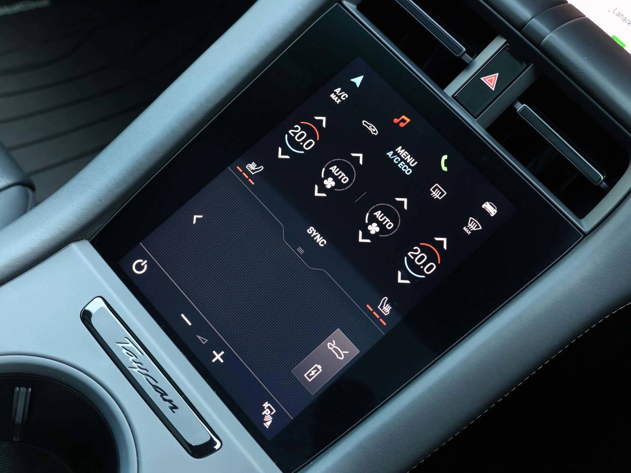Taycan 4S (93KWH) (81) image 17