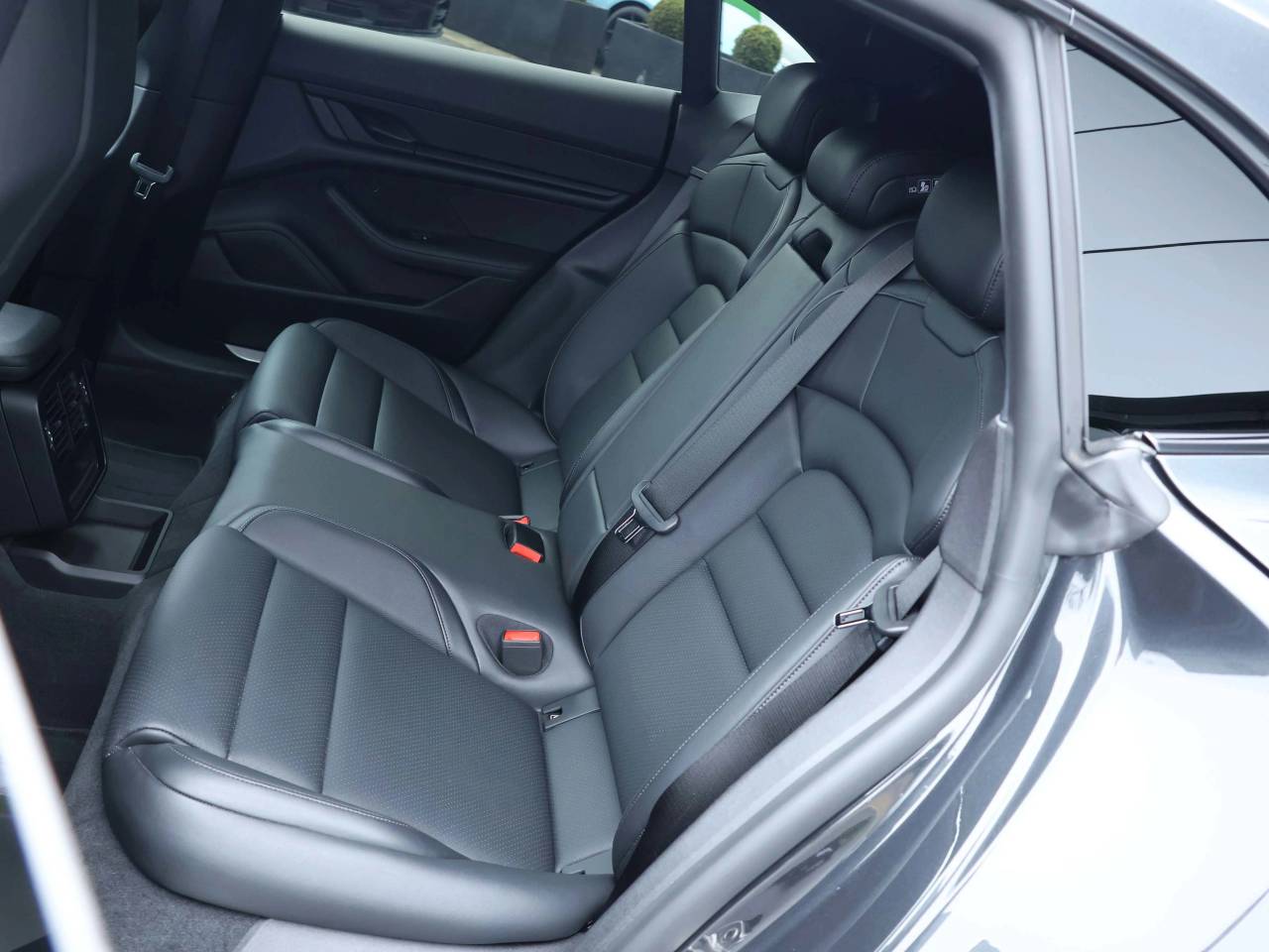 Taycan 4S CROSS TURISMO (47) image 19