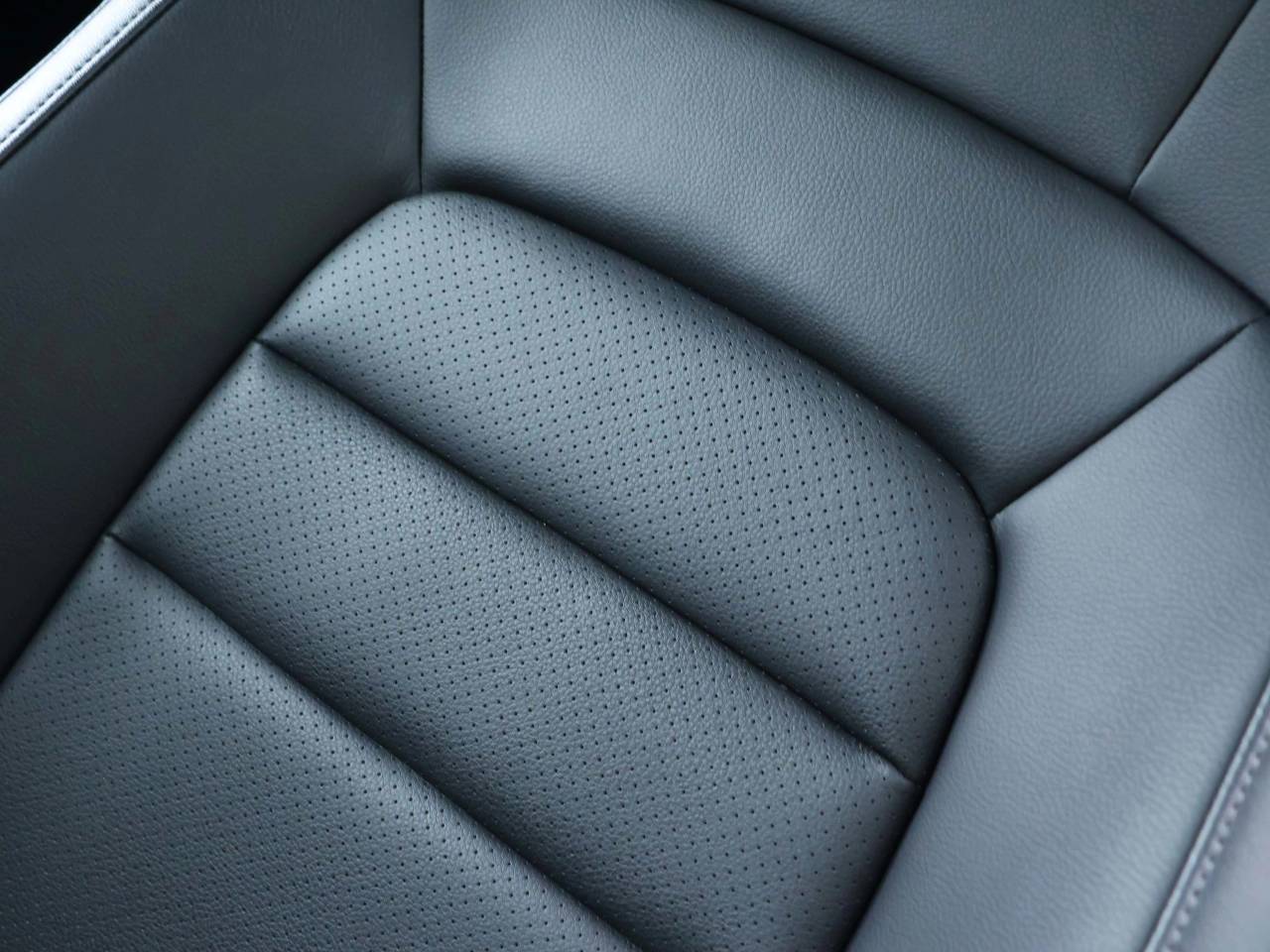 Taycan 4S CROSS TURISMO (47) image 15