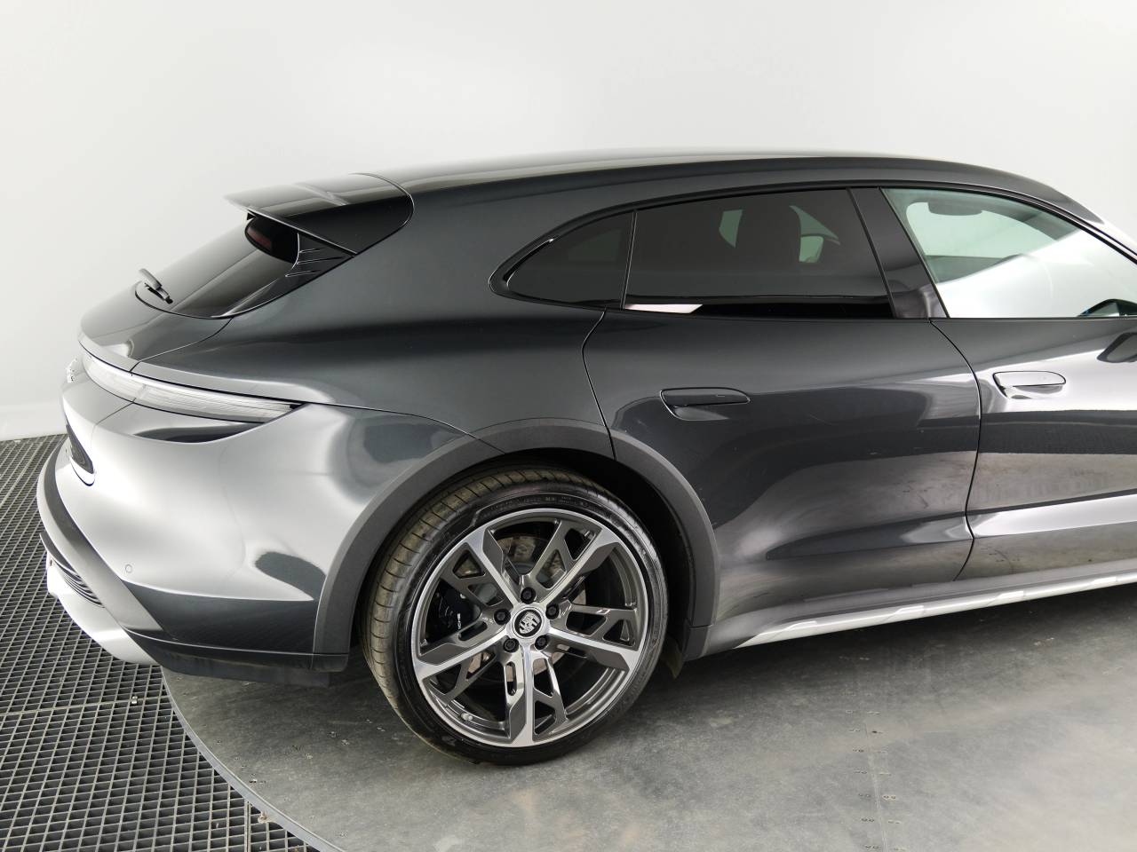 Taycan TURBO CROSS TURISMO (6) image 17