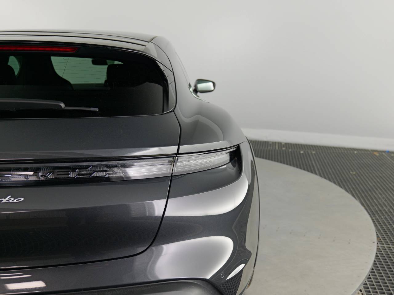 Taycan TURBO CROSS TURISMO (6) image 16