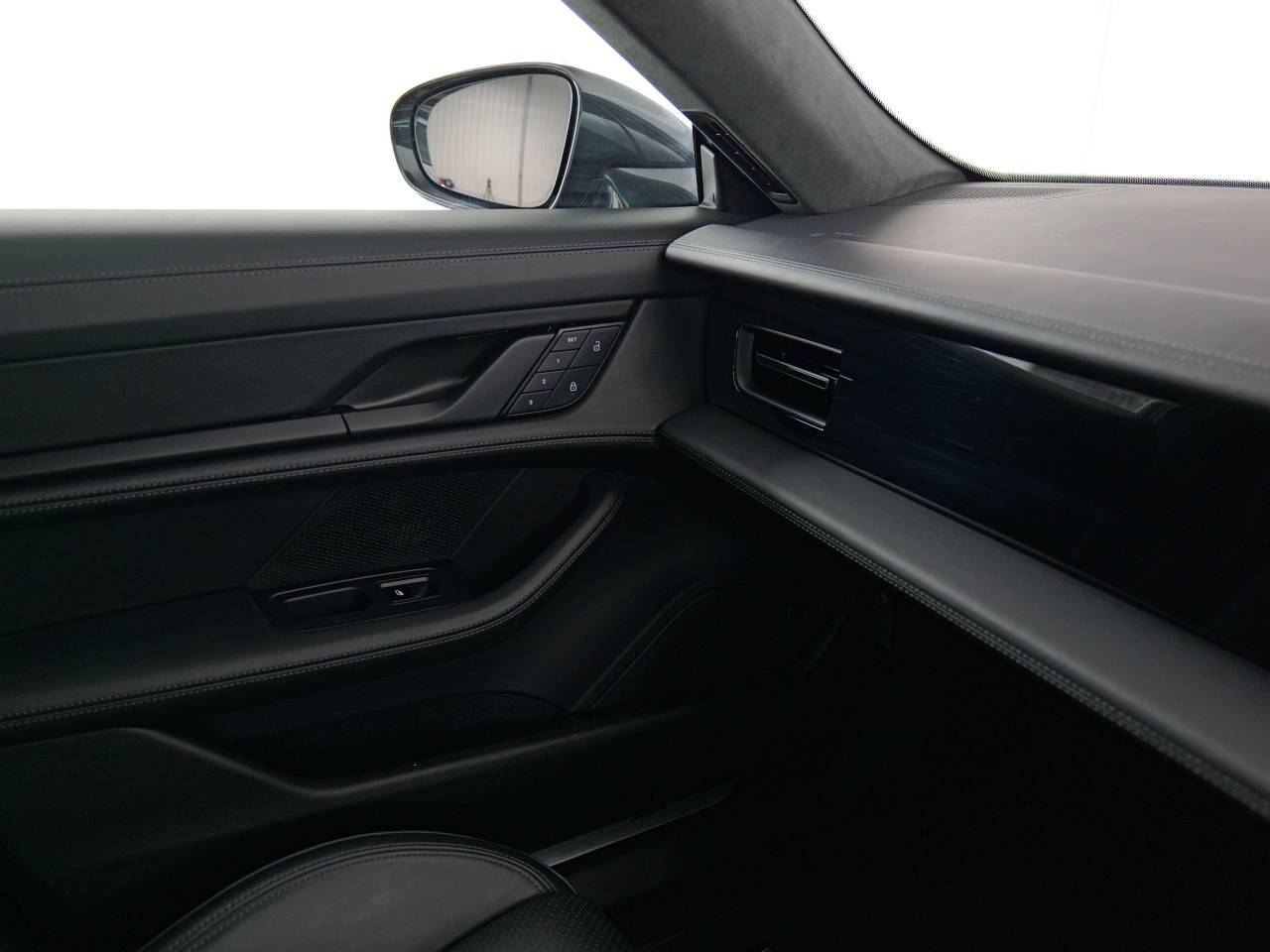 Taycan TURBO CROSS TURISMO (6) image 20