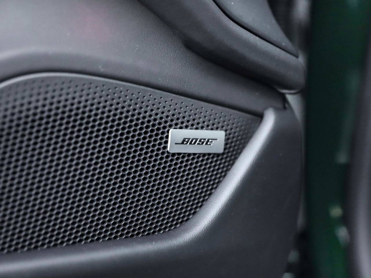 Taycan 4S (2) image 31