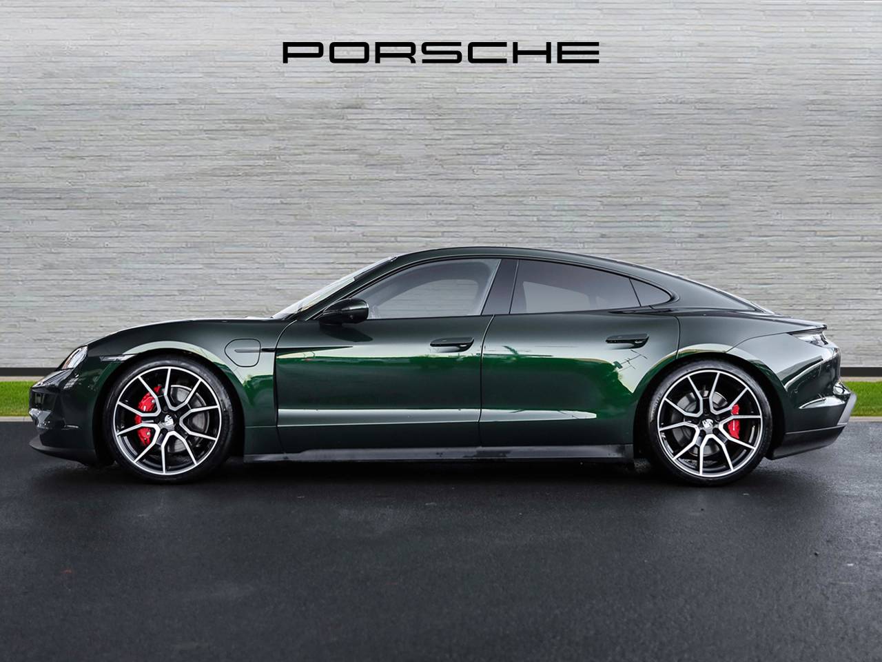 Taycan 4S (2) image 06