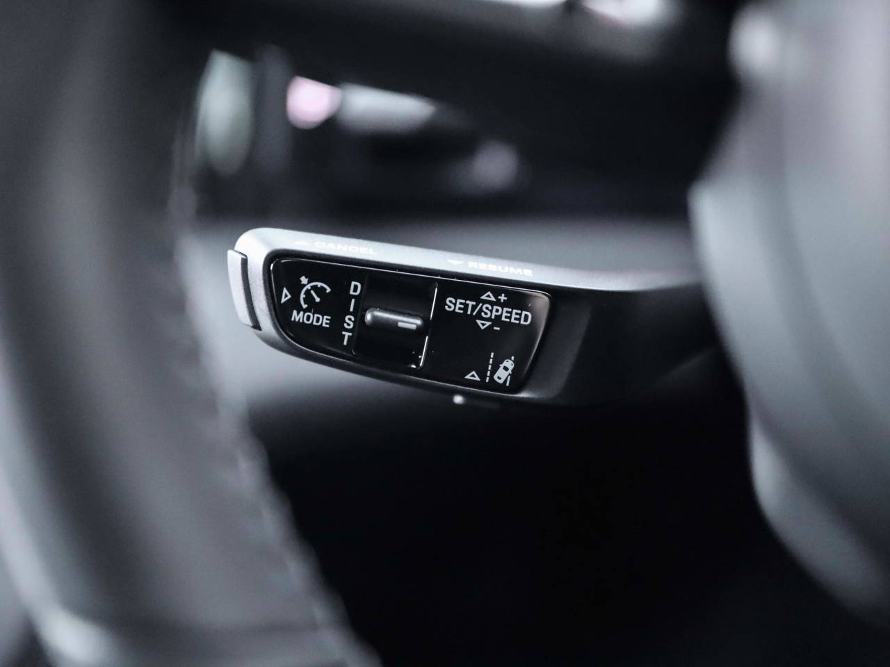 Taycan 4S (2) image 21