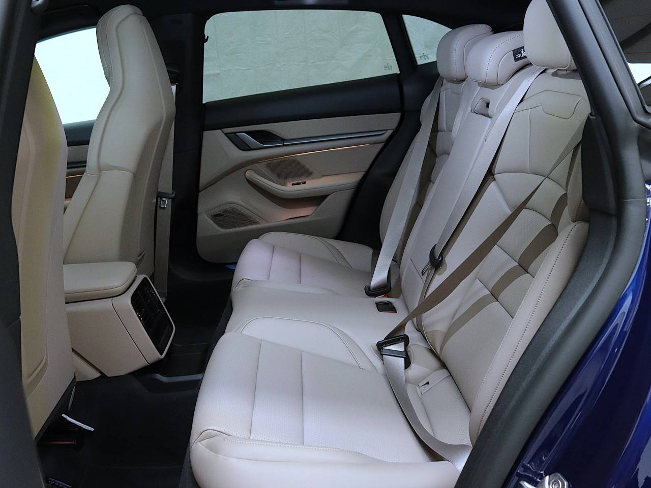 Taycan 4S CROSS TURISMO (4) image 21