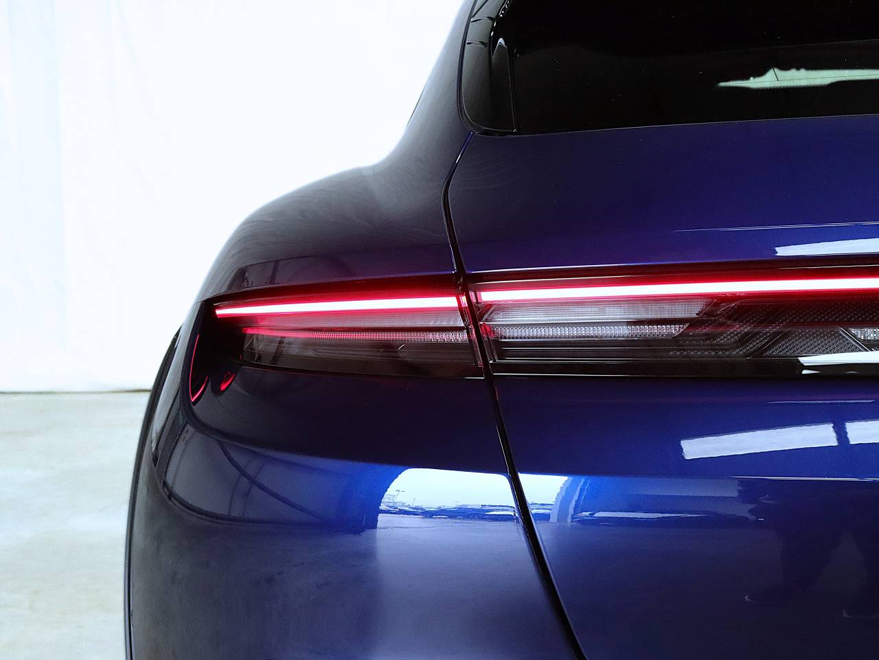 Taycan 4S CROSS TURISMO (4) image 13