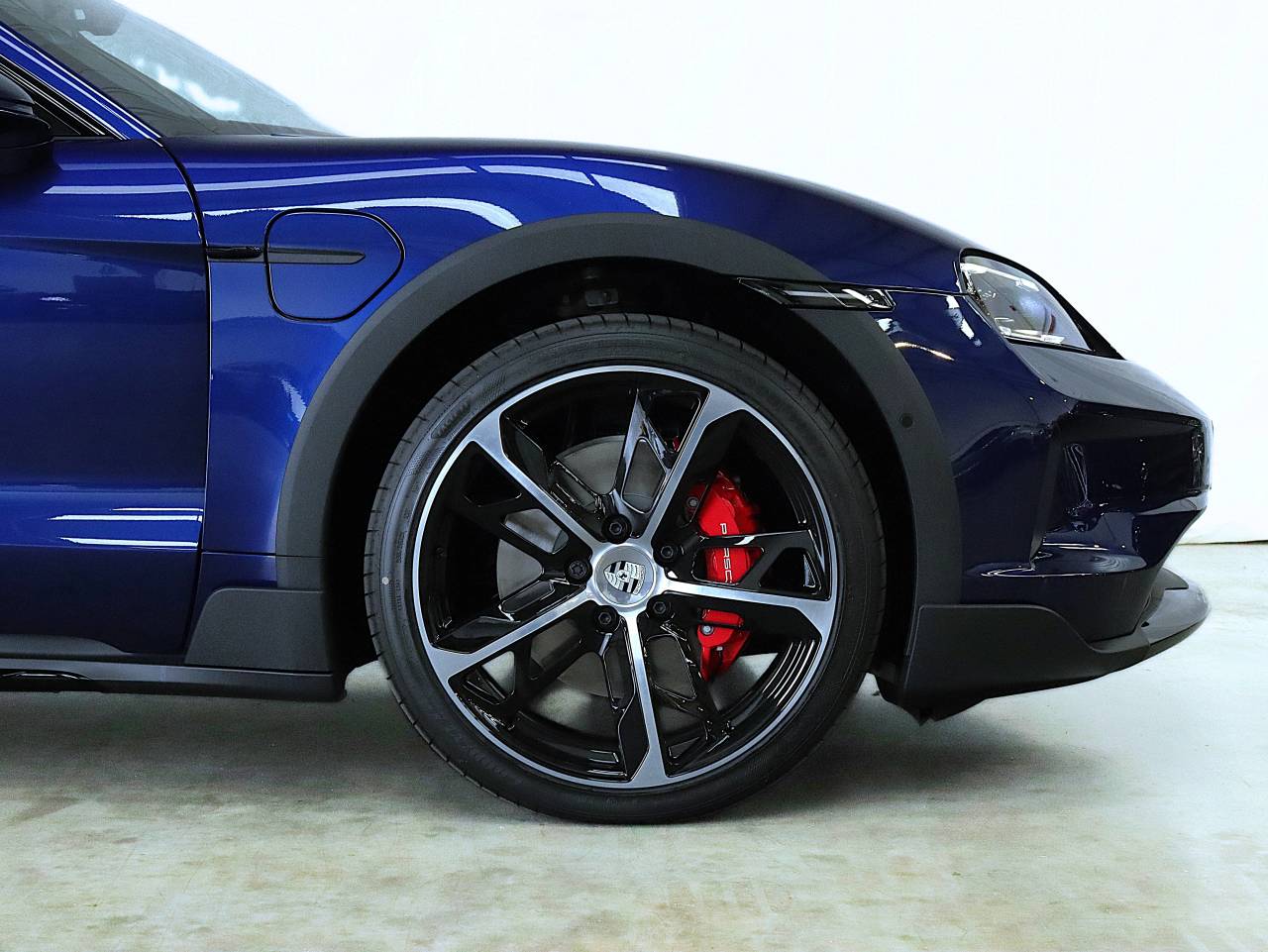 Taycan 4S CROSS TURISMO (4) image 11