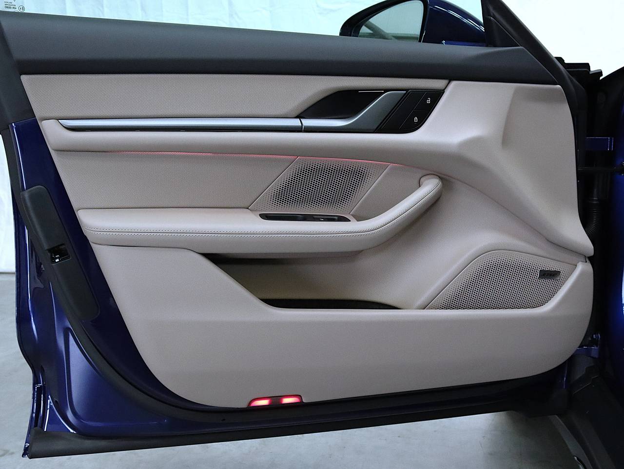 Taycan 4S CROSS TURISMO (4) image 22