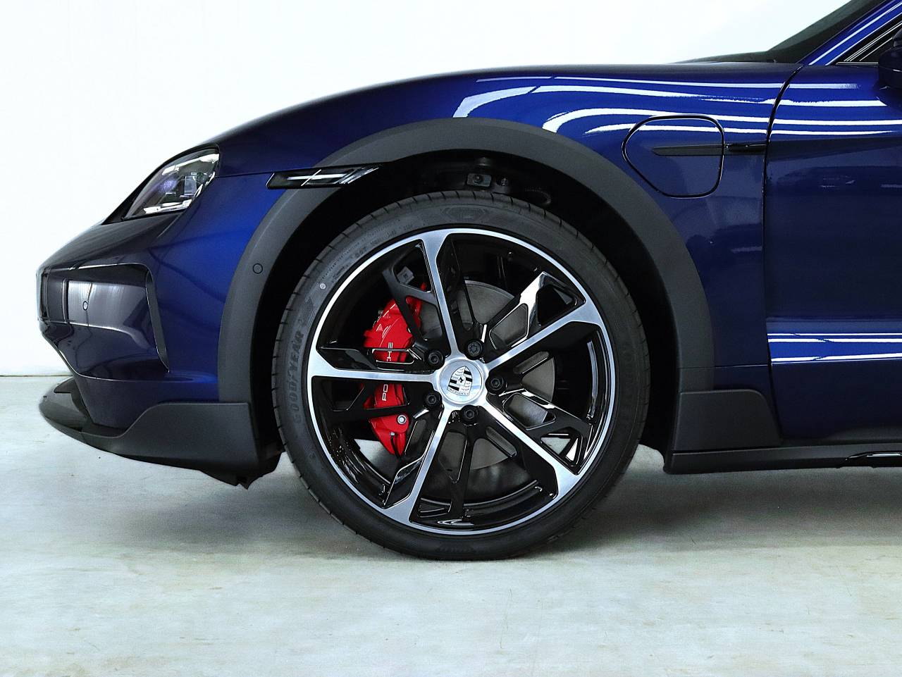 Taycan 4S CROSS TURISMO (4) image 12