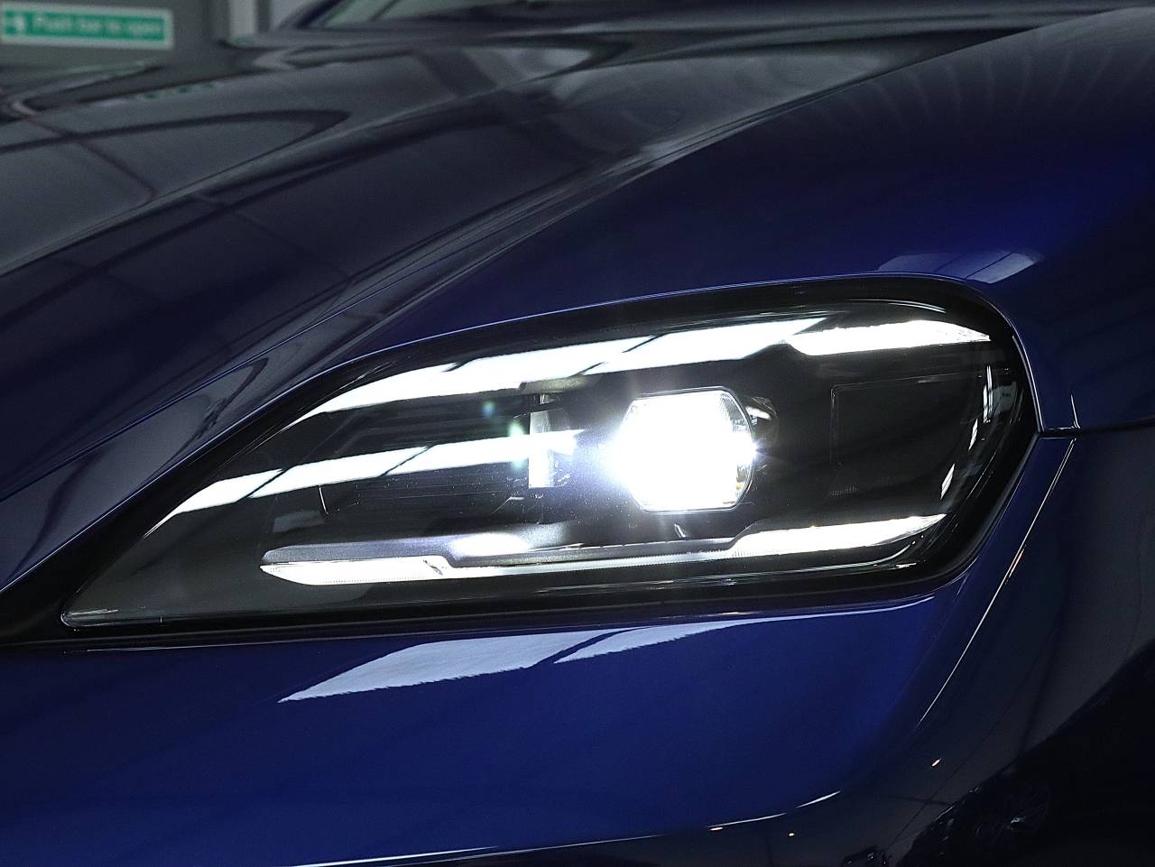 Taycan 4S CROSS TURISMO (4) image 15