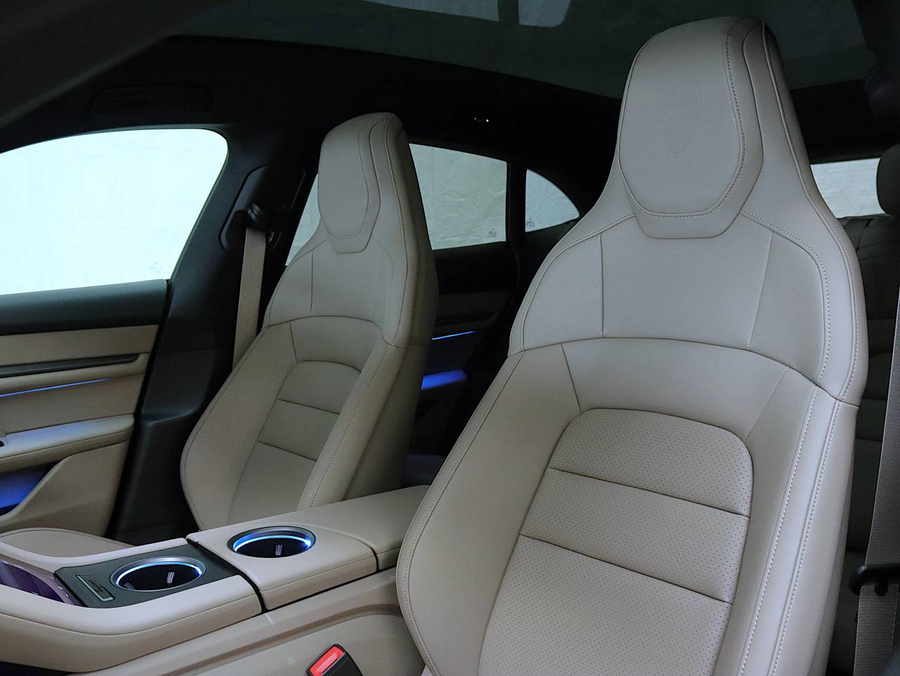 Taycan 4S CROSS TURISMO (4) image 10