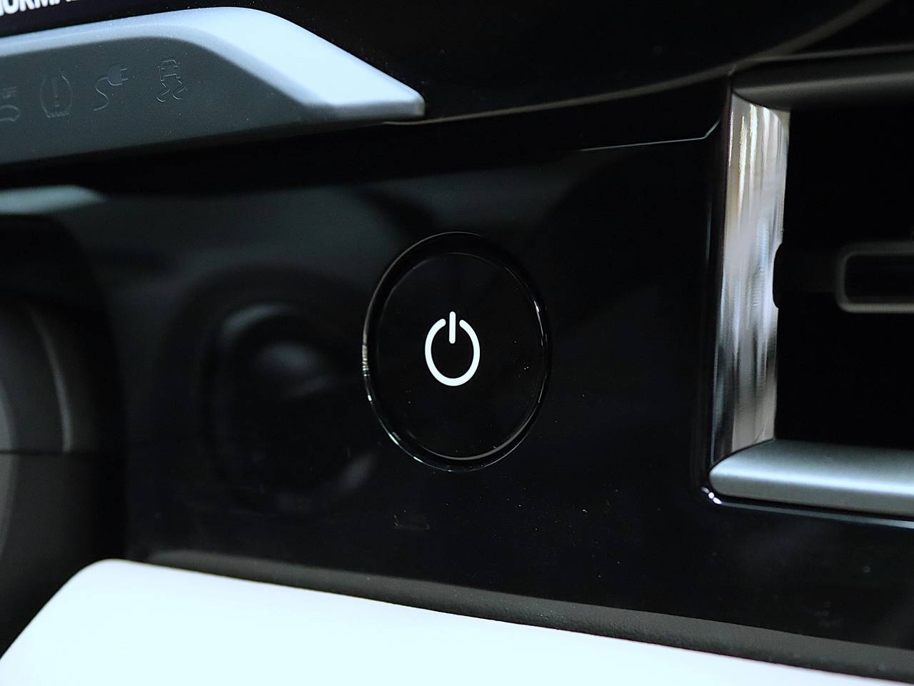 Taycan 4S CROSS TURISMO (4) image 27