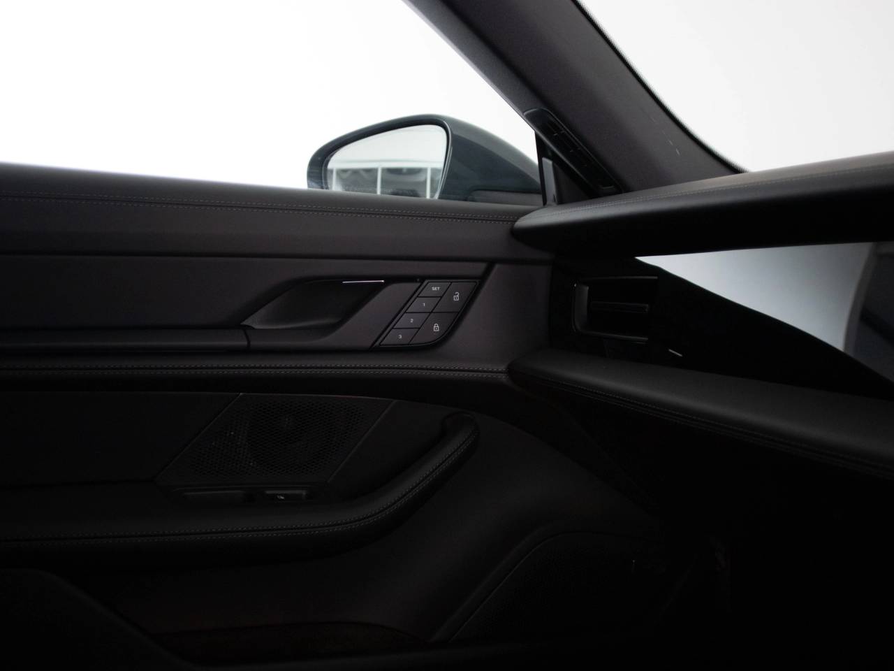 Taycan 4S CROSS TURISMO (5) image 50