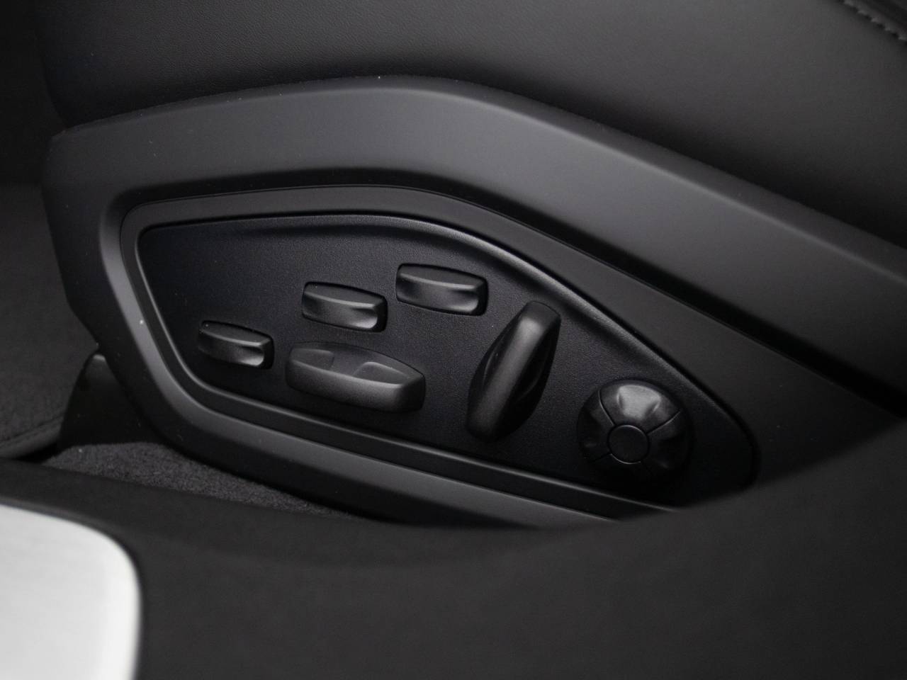 Taycan 4S CROSS TURISMO (5) image 27