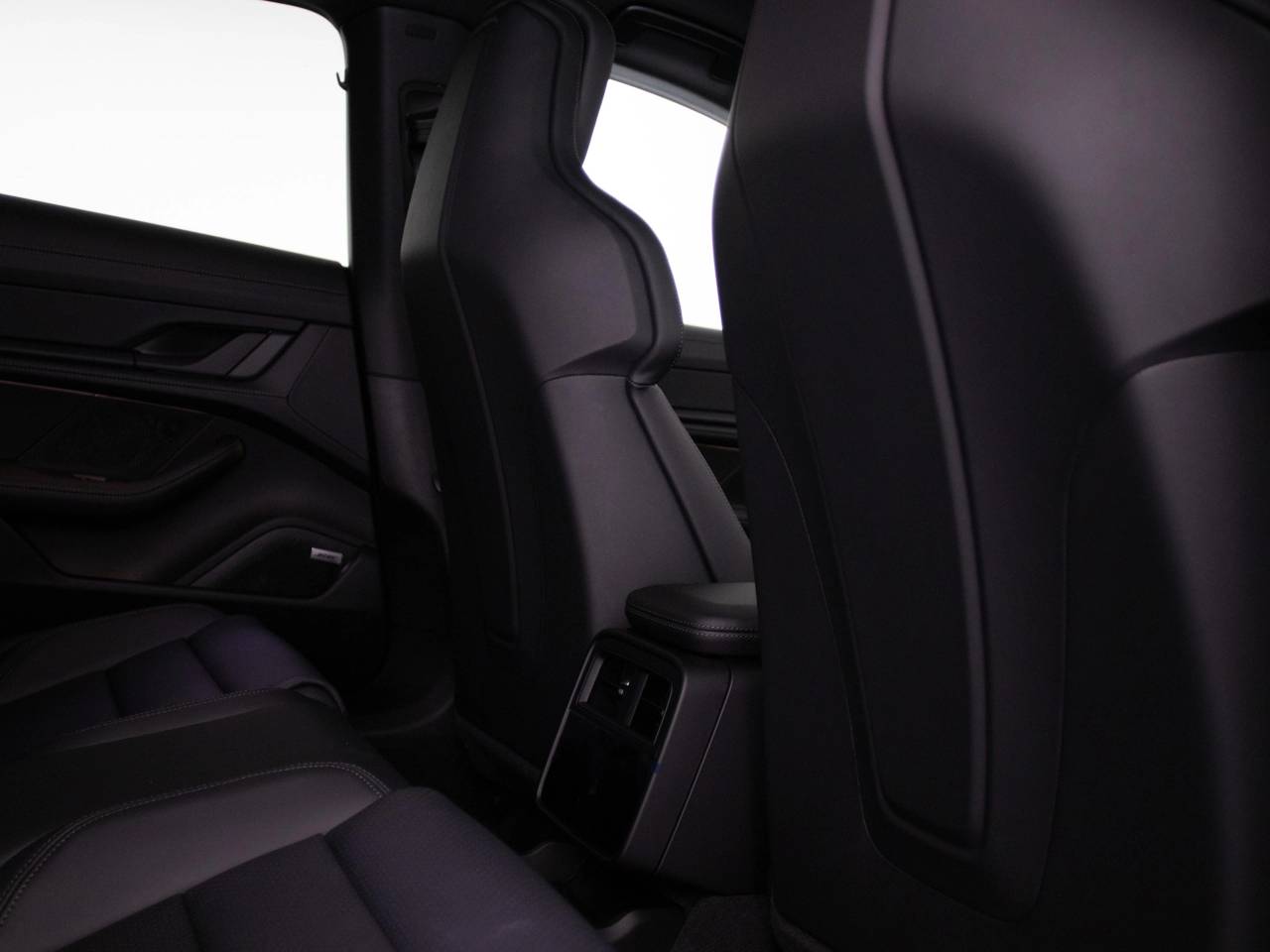 Taycan 4S CROSS TURISMO (5) image 46