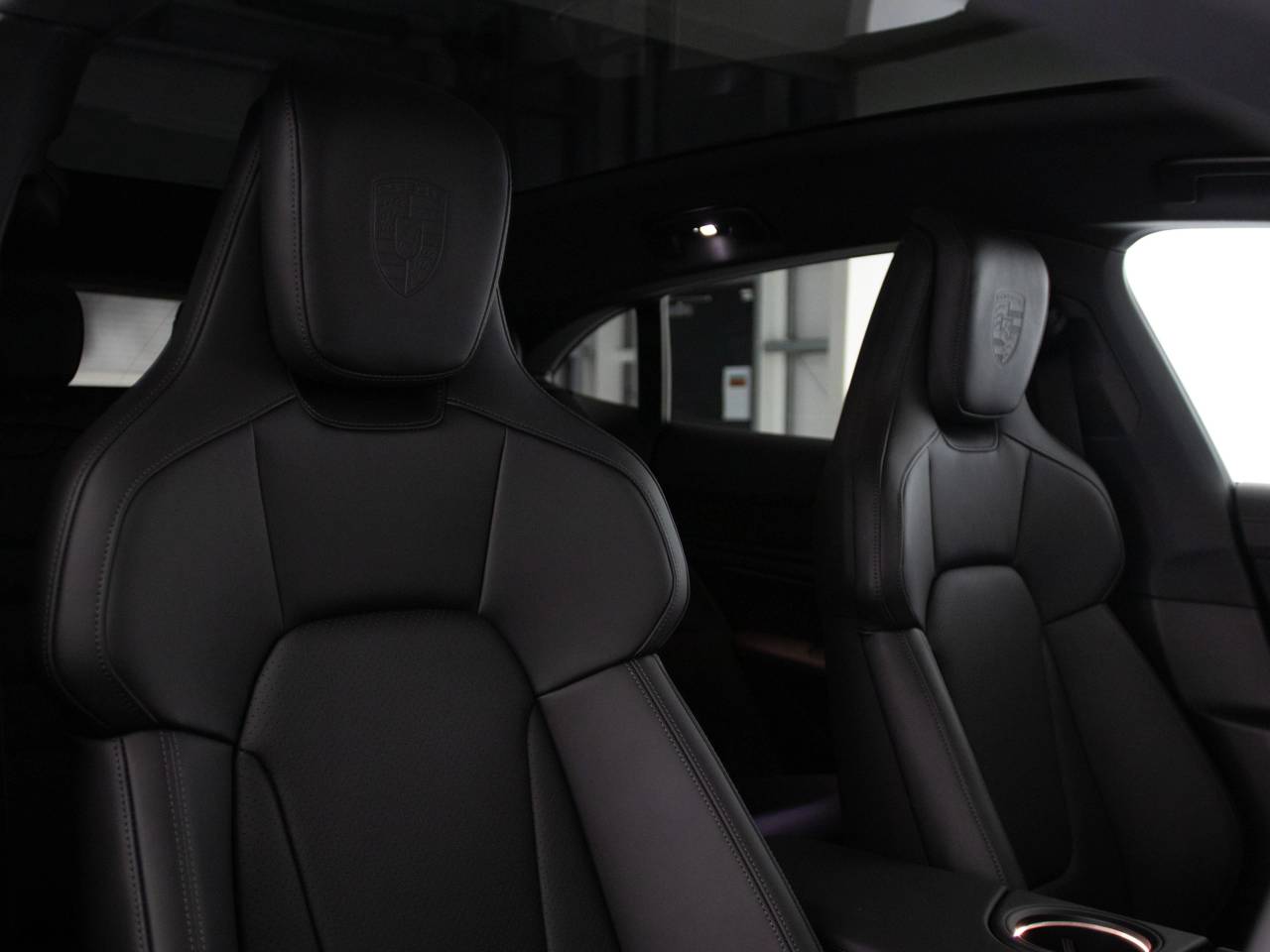 Taycan 4S CROSS TURISMO (5) image 08