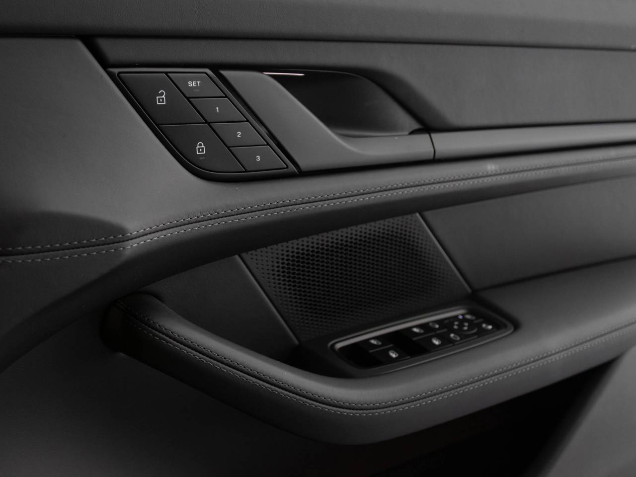 Taycan 4S CROSS TURISMO (5) image 51