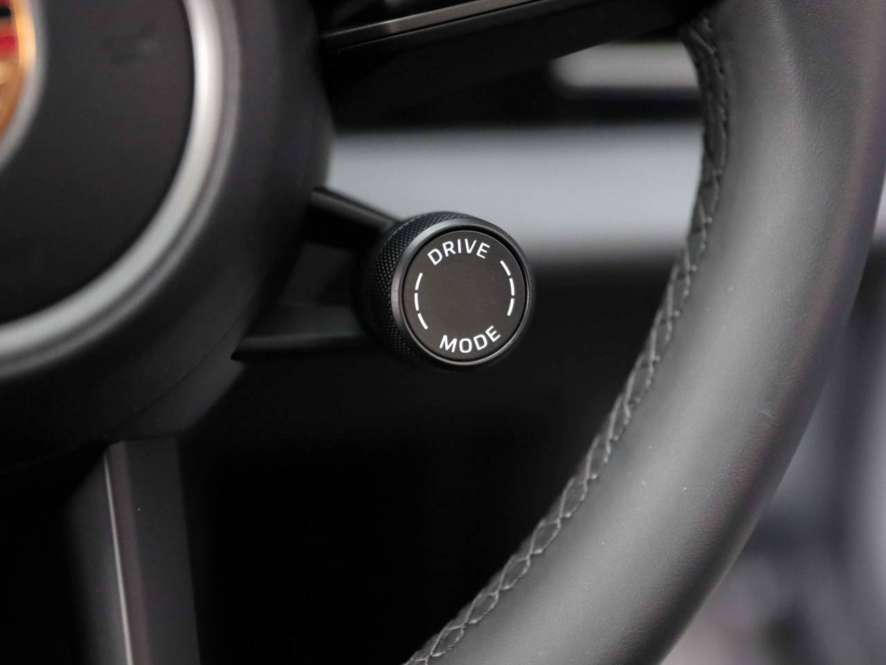 Taycan BASE SPORT TURISMO (14) image 18