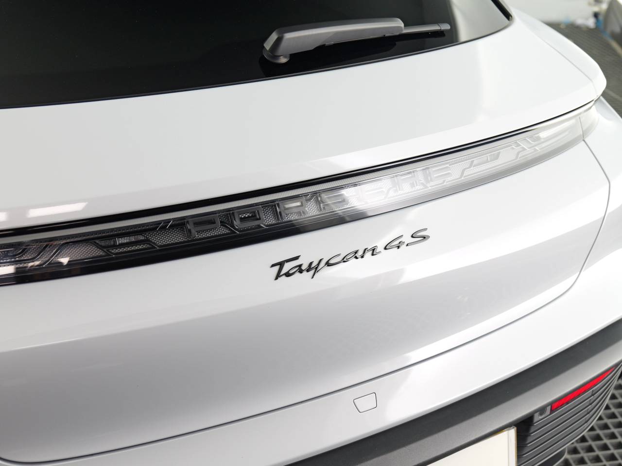 Taycan 4S SPORT TURISMO (8) image 15