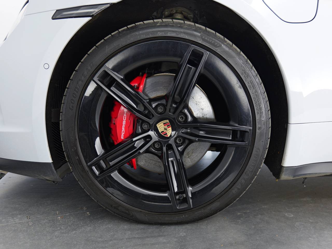 Taycan 4S SPORT TURISMO (8) image 08