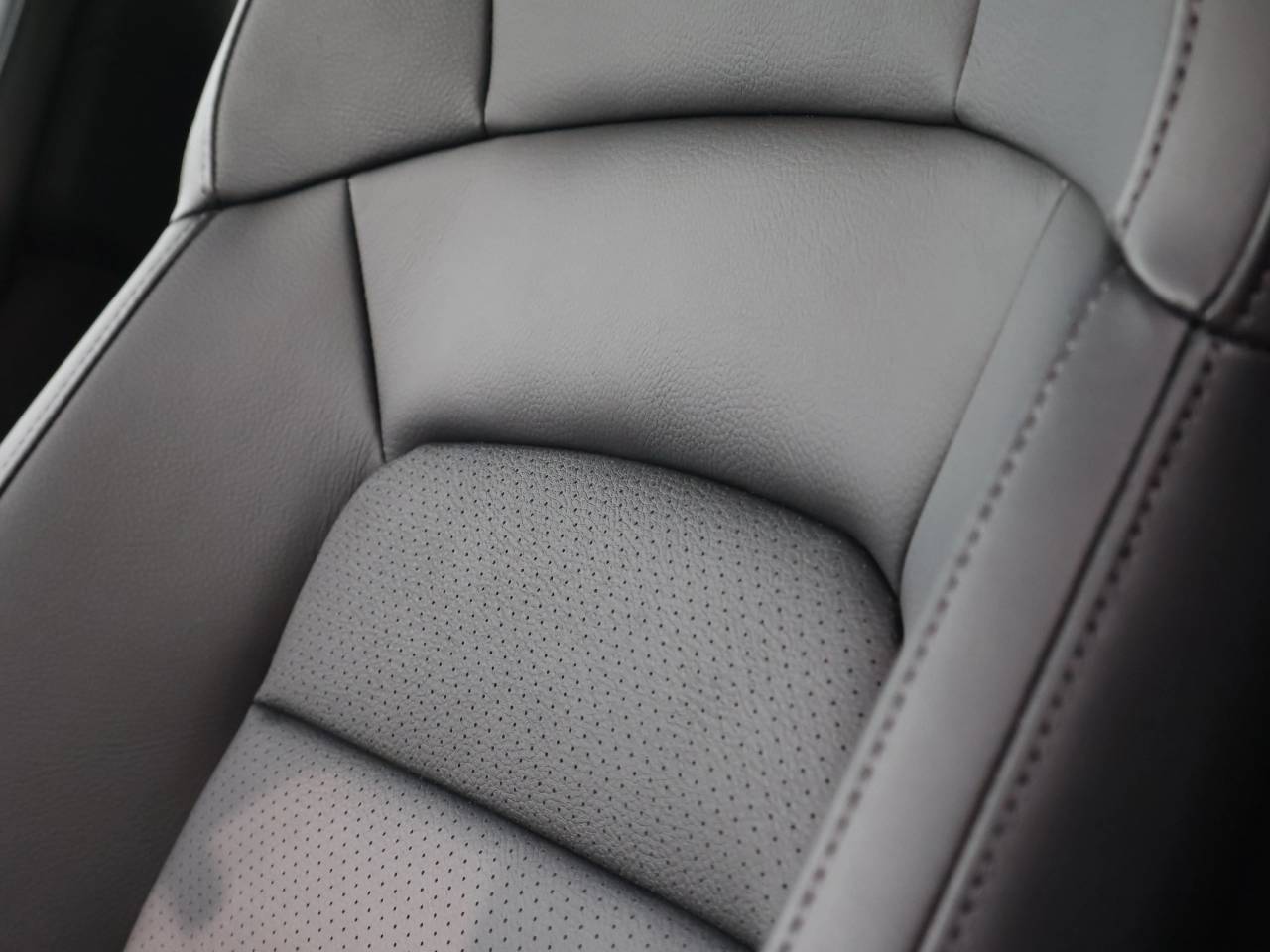 Taycan 4S SPORT TURISMO (3) image 20