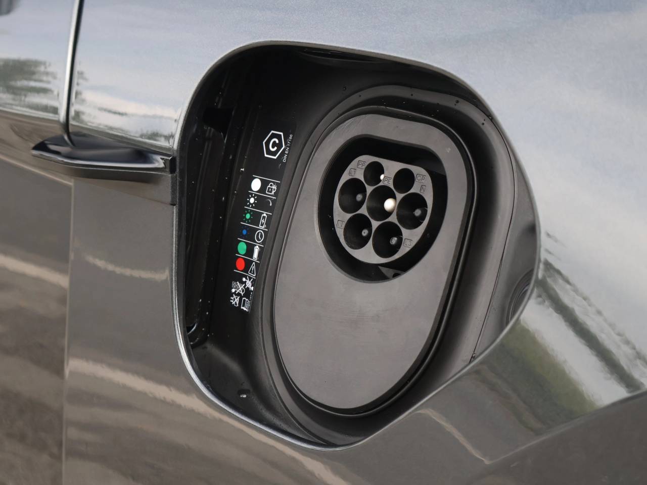 Taycan 4S SPORT TURISMO (3) image 14