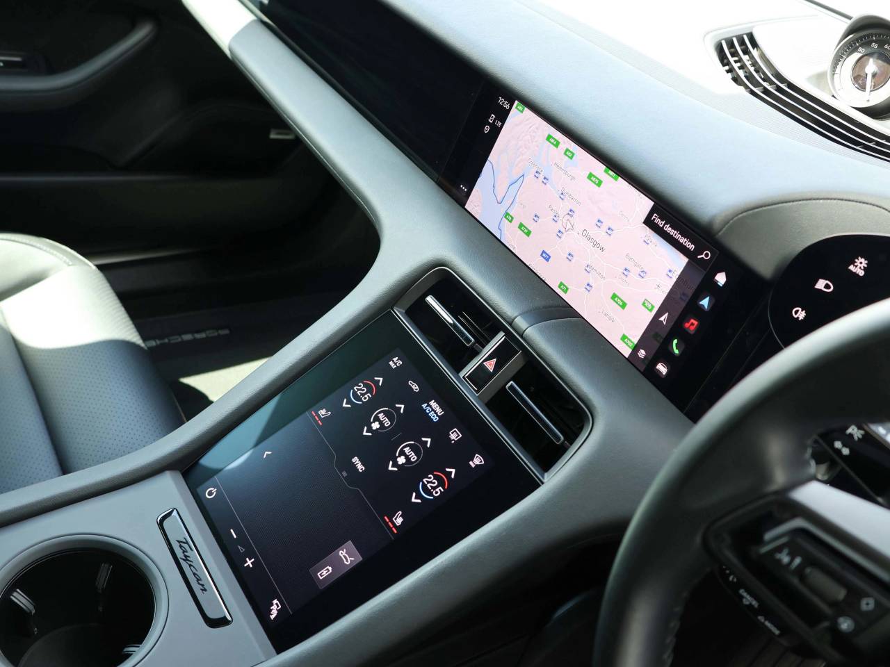 Taycan 4S (93KWH) (78) image 19