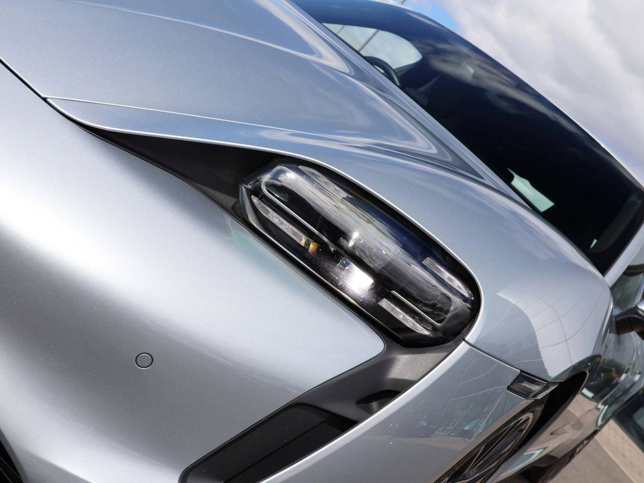 Taycan 4S (93KWH) (78) image 11