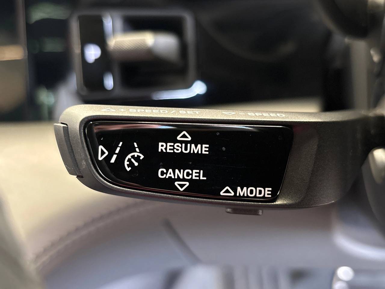 Taycan TURBO S 93KWH (2) image 43