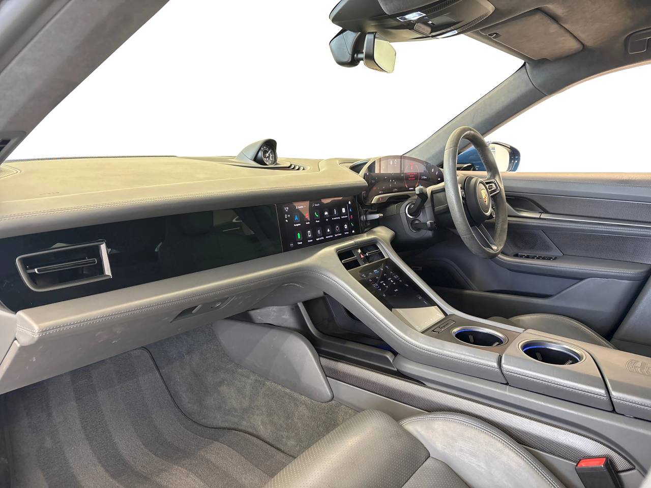Taycan TURBO S 93KWH (2) image 24