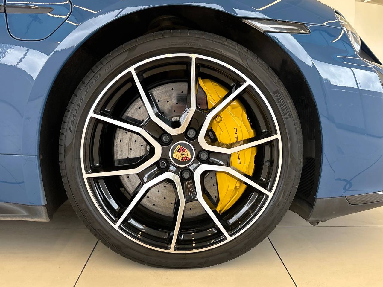 Taycan TURBO S 93KWH (2) image 11