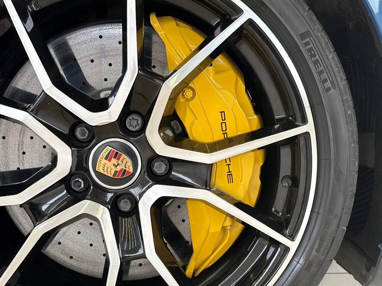 Taycan TURBO S 93KWH (2) image 21