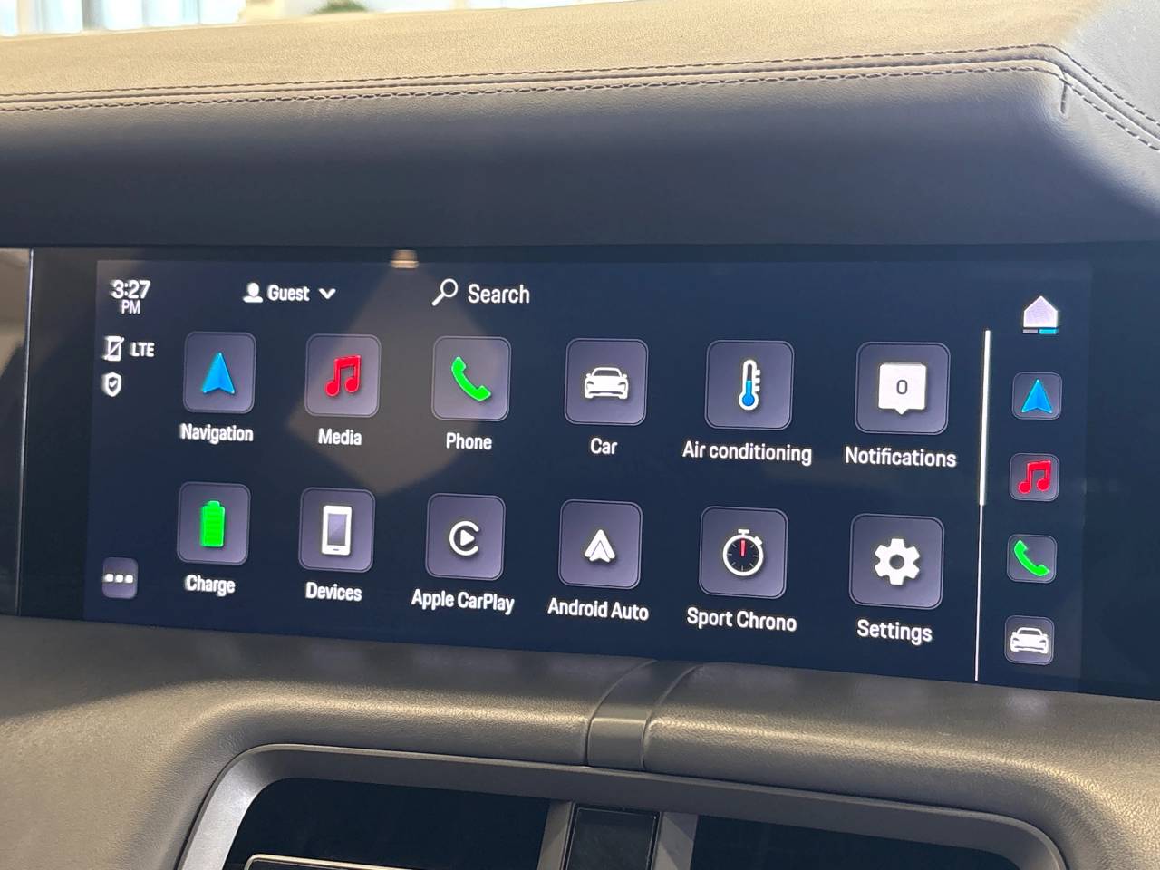 Taycan TURBO S 93KWH (2) image 29