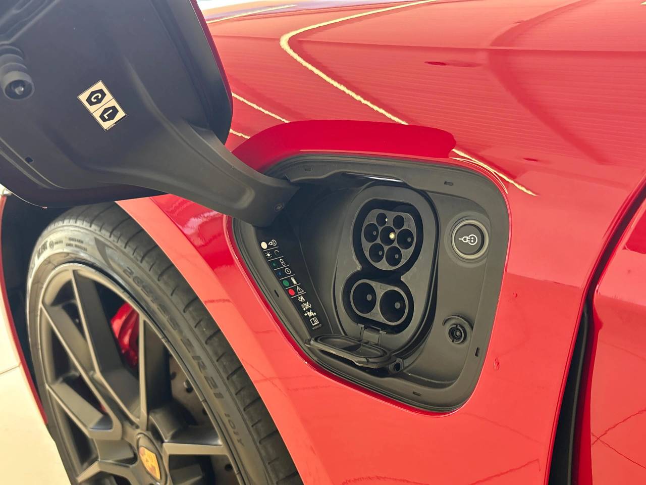 Taycan GTS SPORT TURISMO (4) image 18