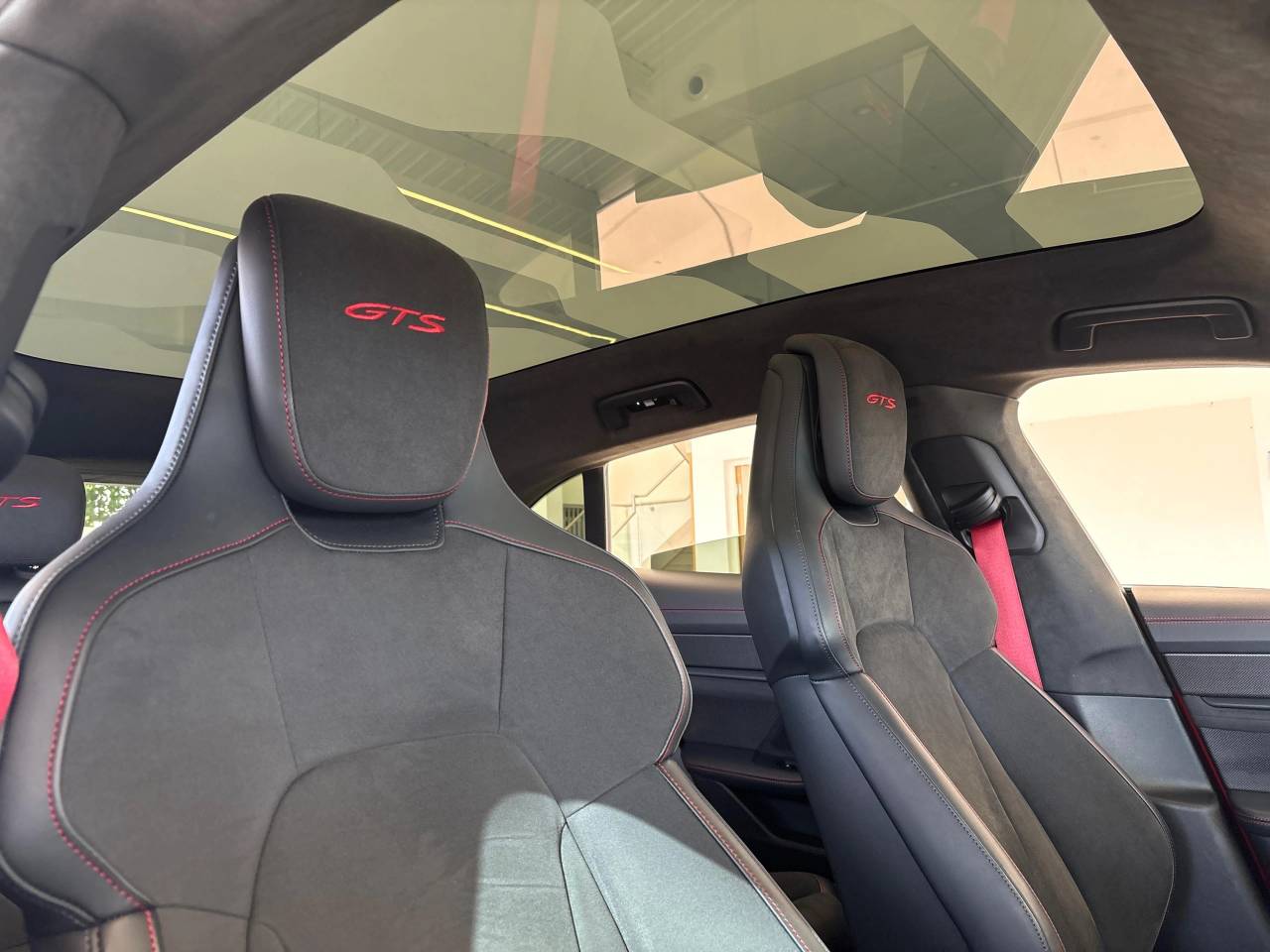 Taycan GTS SPORT TURISMO (4) image 28