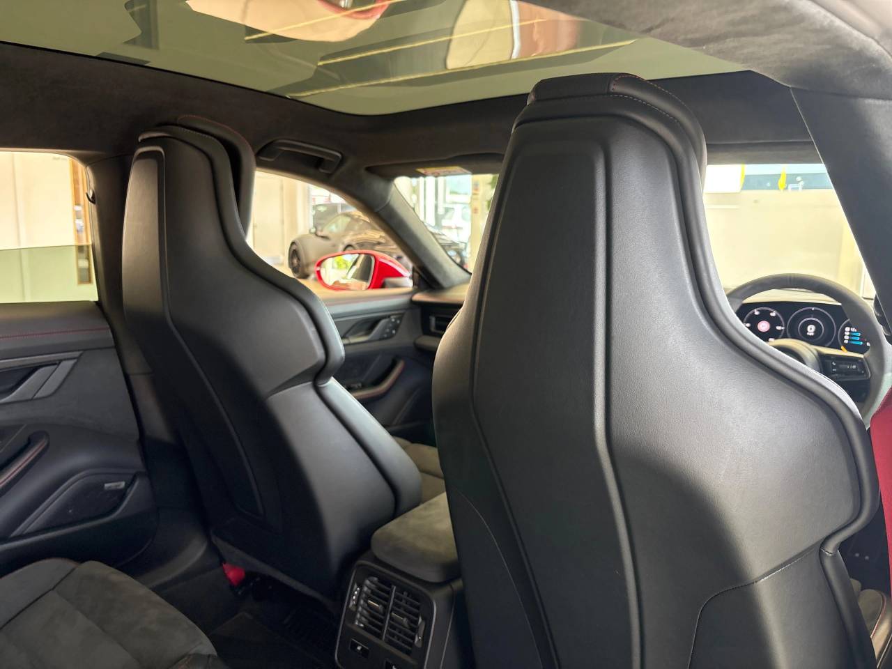 Taycan GTS SPORT TURISMO (4) image 40