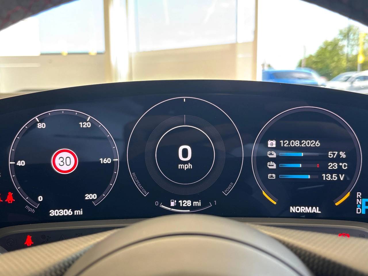 Taycan GTS SPORT TURISMO (4) image 27
