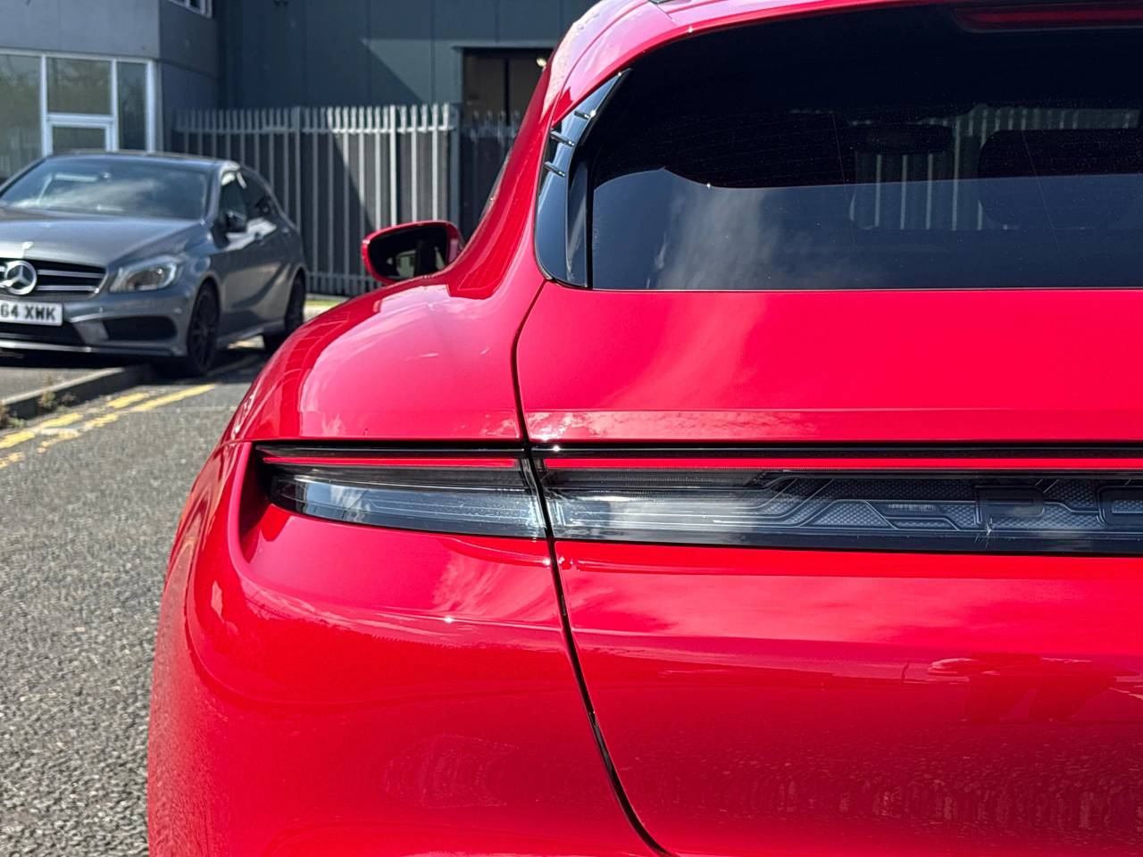 Taycan GTS SPORT TURISMO (4) image 14