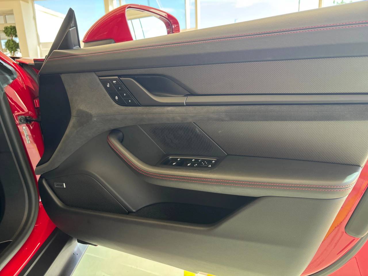 Taycan GTS SPORT TURISMO (4) image 35