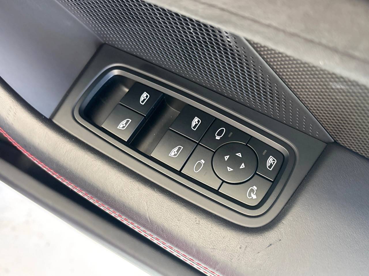 Taycan GTS SPORT TURISMO (4) image 37