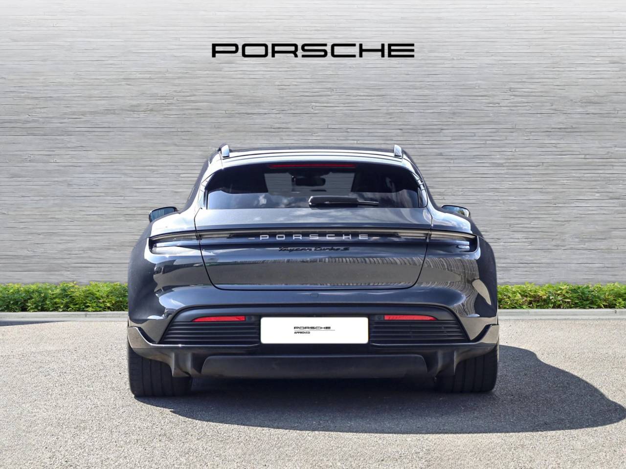 Taycan TURBO S SPORT TURISMO image 07