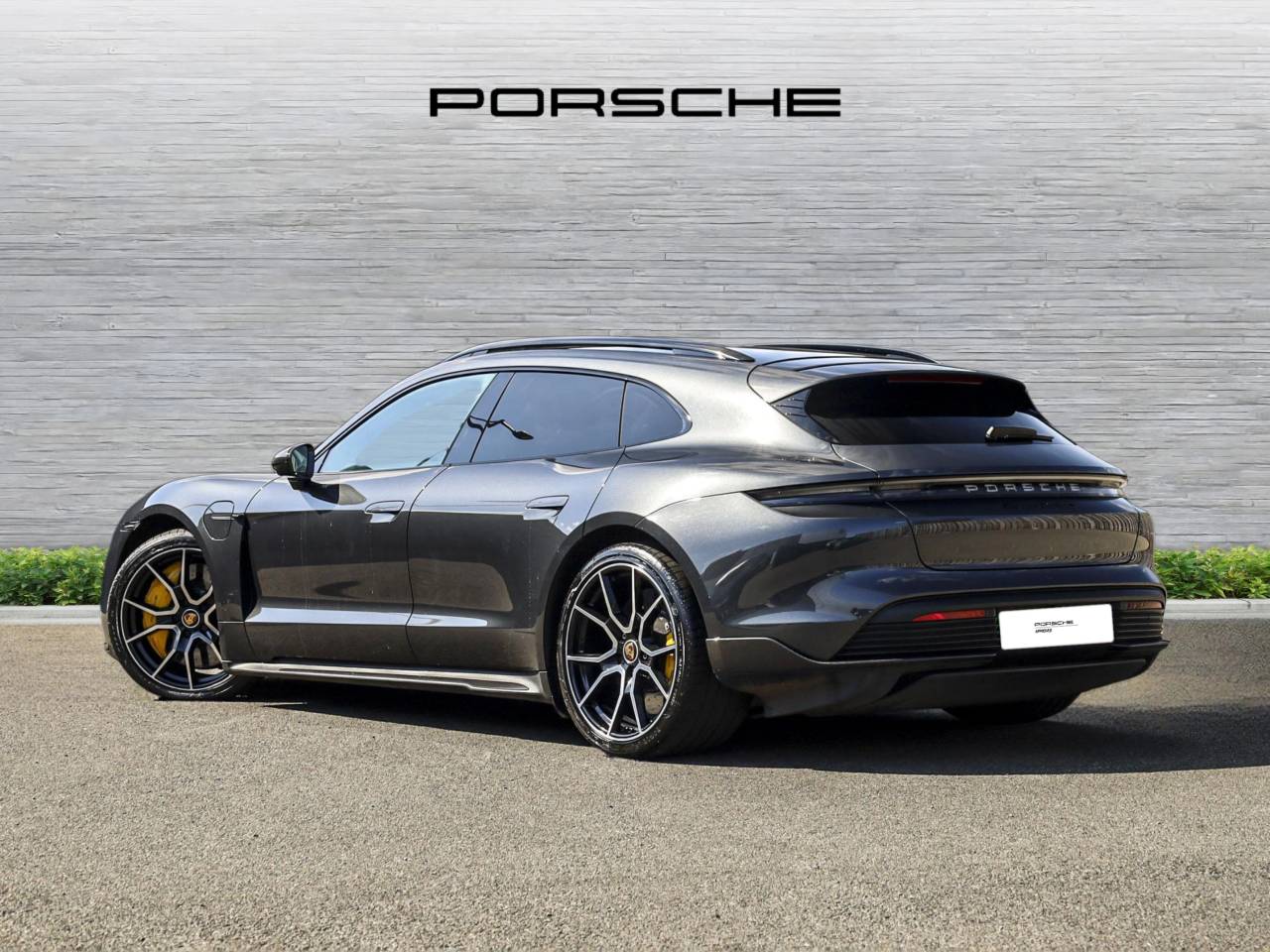 Taycan TURBO S SPORT TURISMO image 37