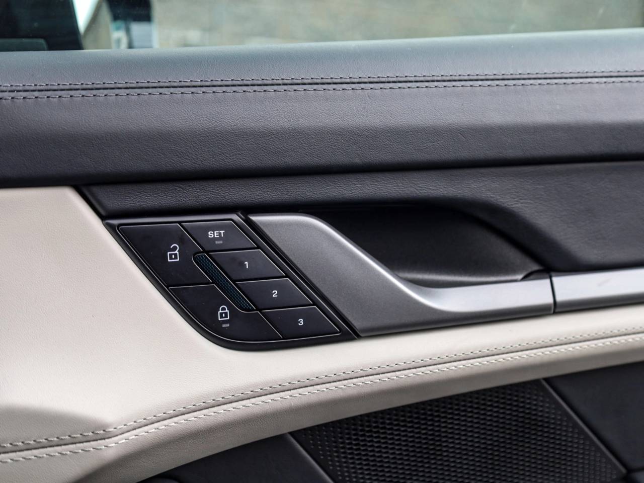 Taycan 4S CROSS TURISMO (29) image 31
