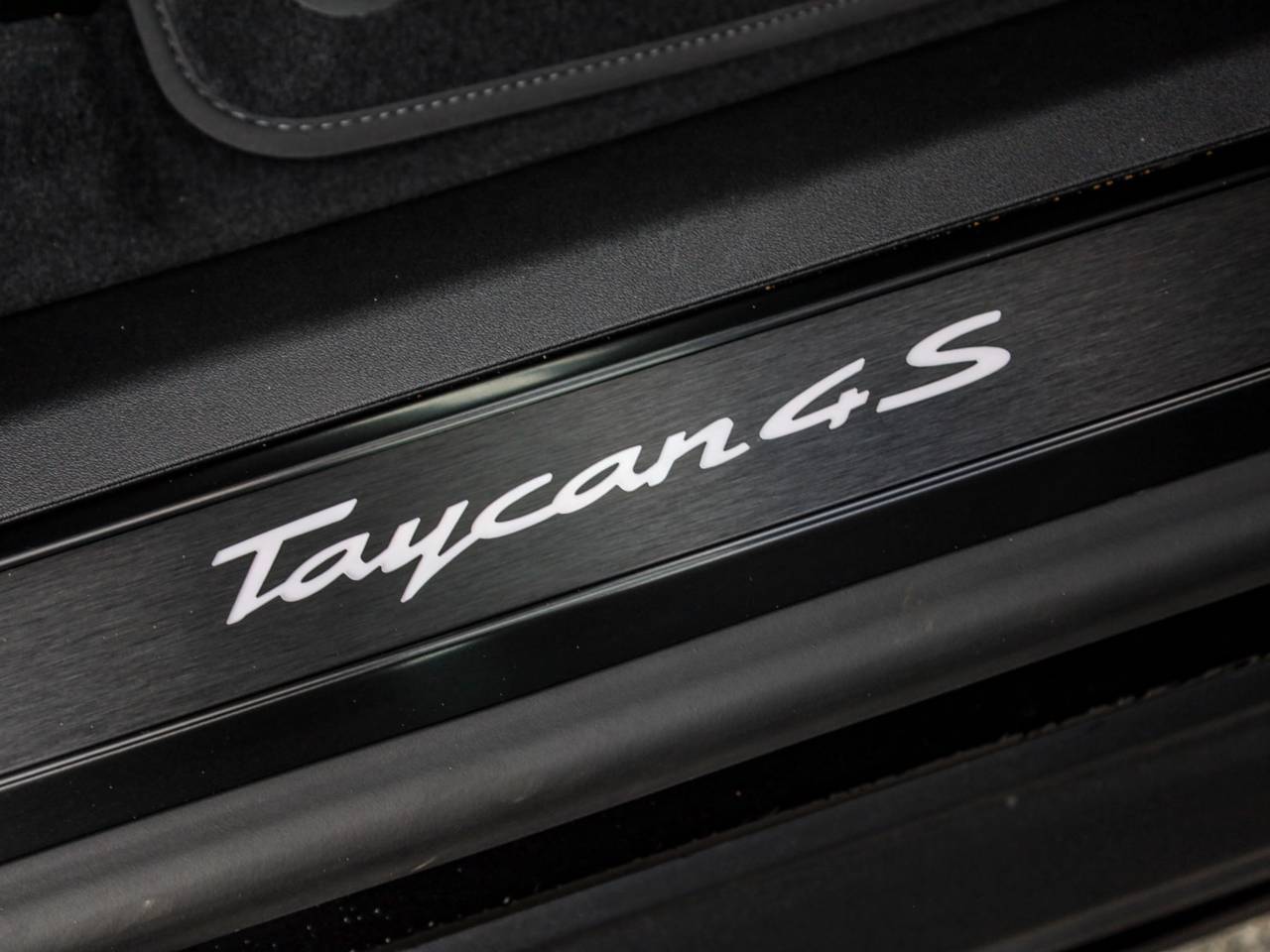 Taycan 4S CROSS TURISMO (29) image 35