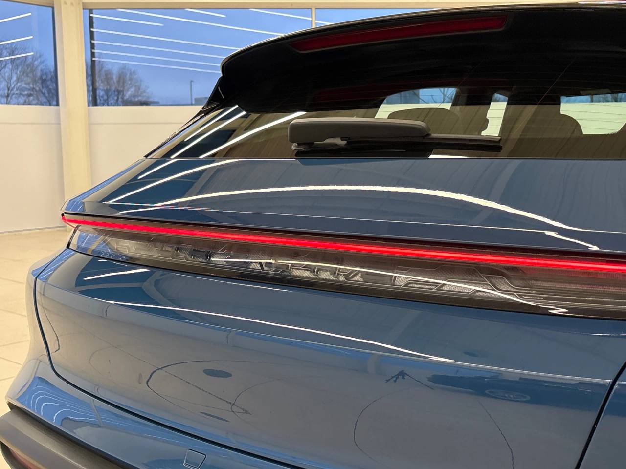 Taycan 4S CROSS TURISMO (8) image 15