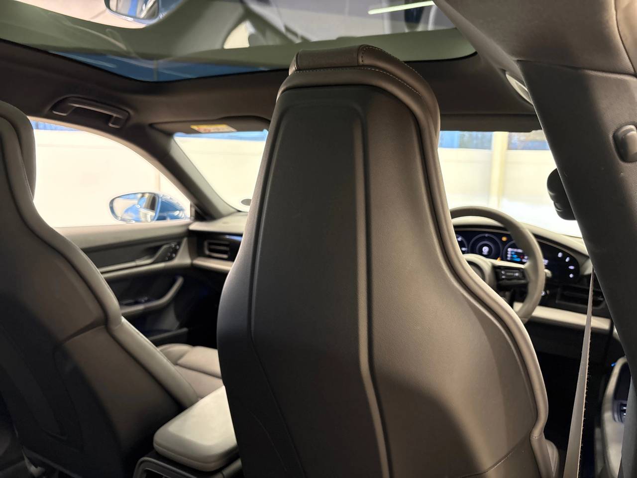 Taycan 4S CROSS TURISMO (8) image 48