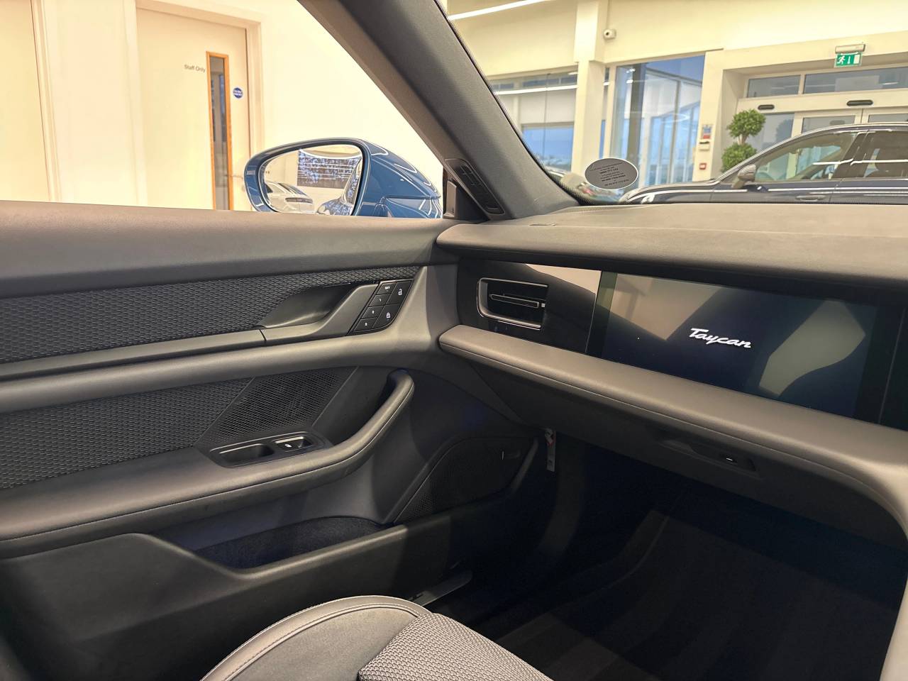 Taycan 4S CROSS TURISMO (8) image 35