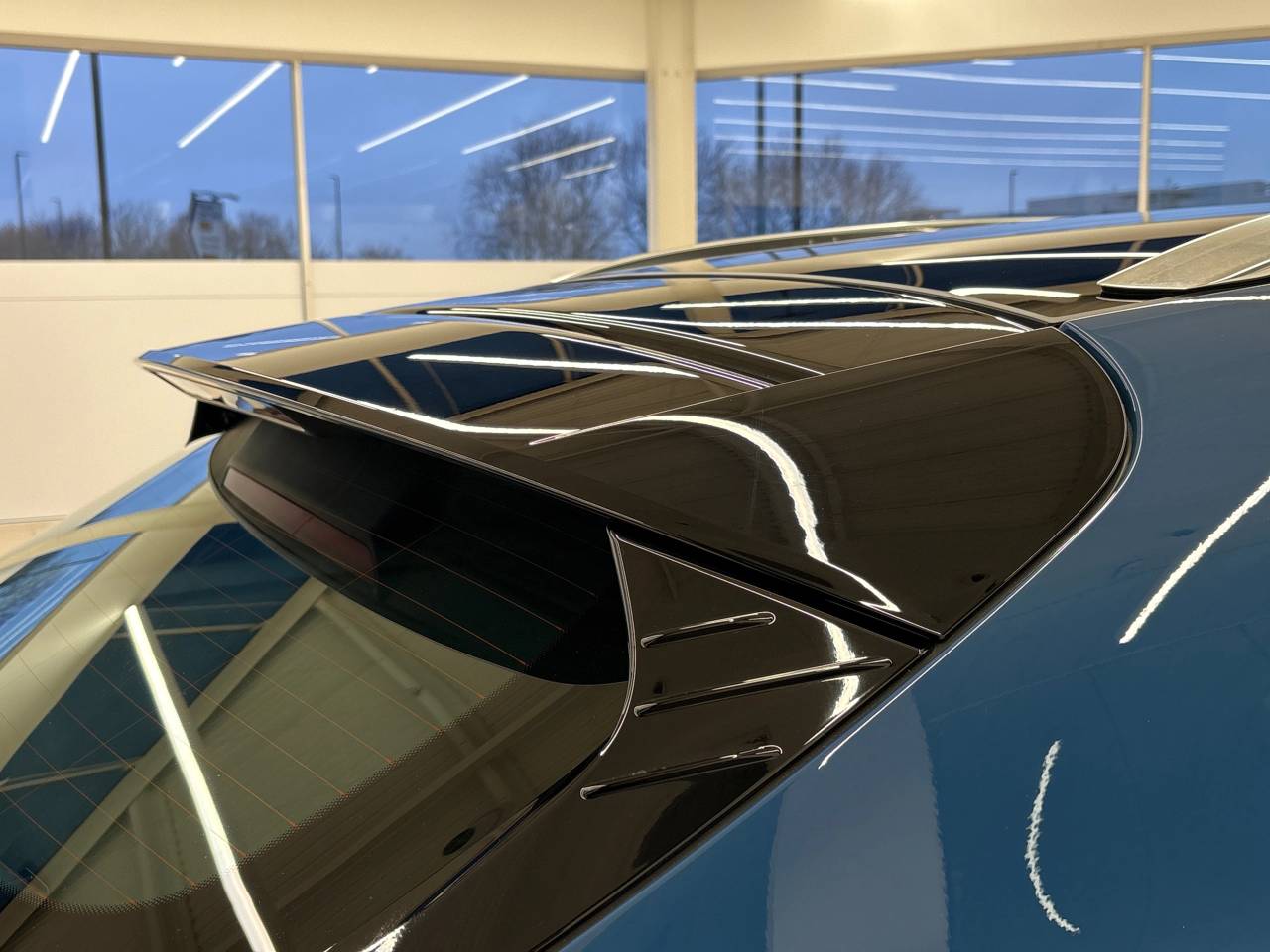 Taycan 4S CROSS TURISMO (8) image 16